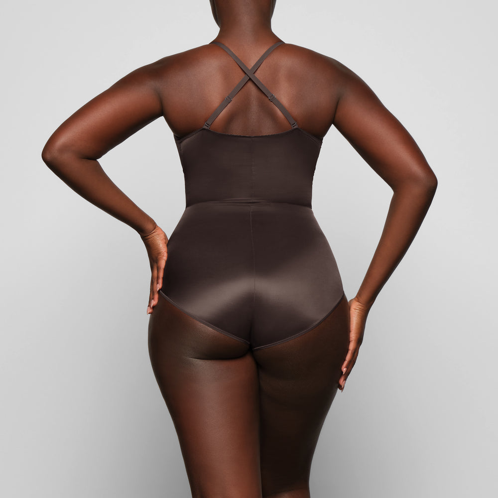 Skims BARELY THERE BODYSUIT BRIEF W/ SNAPS Bodysuit Espresso | QBMR92714