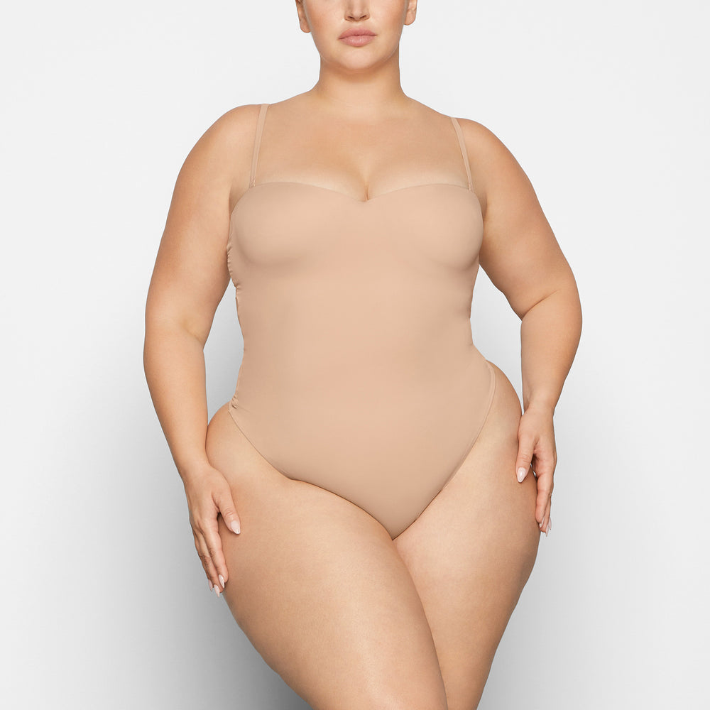 Skims CONTOUR LIFT STRAIGHT NECK Bodysuit Clay | UYJB71938