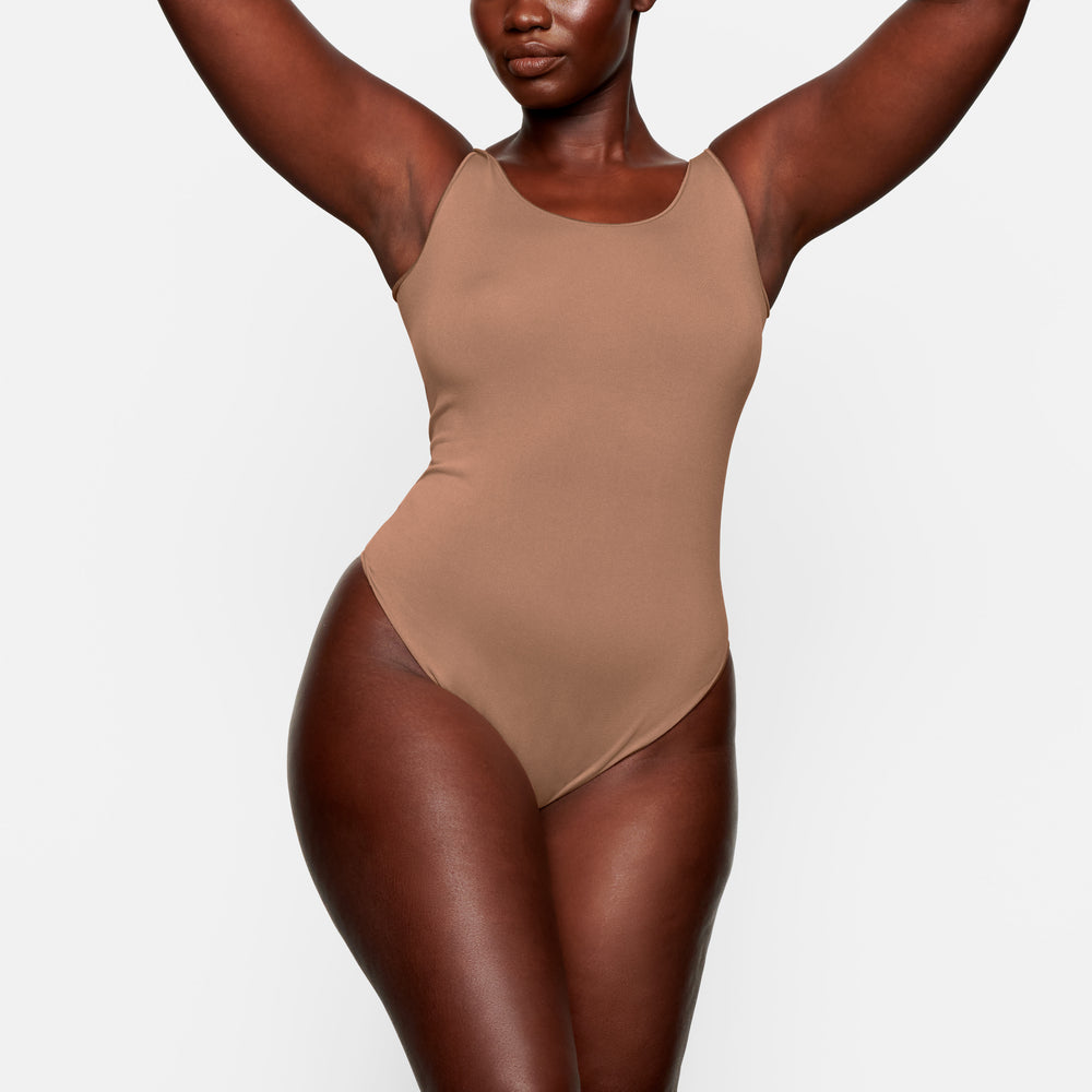 Skims ESSENTIAL Scoop Neck Bodysuit Sienna | ECTI14725