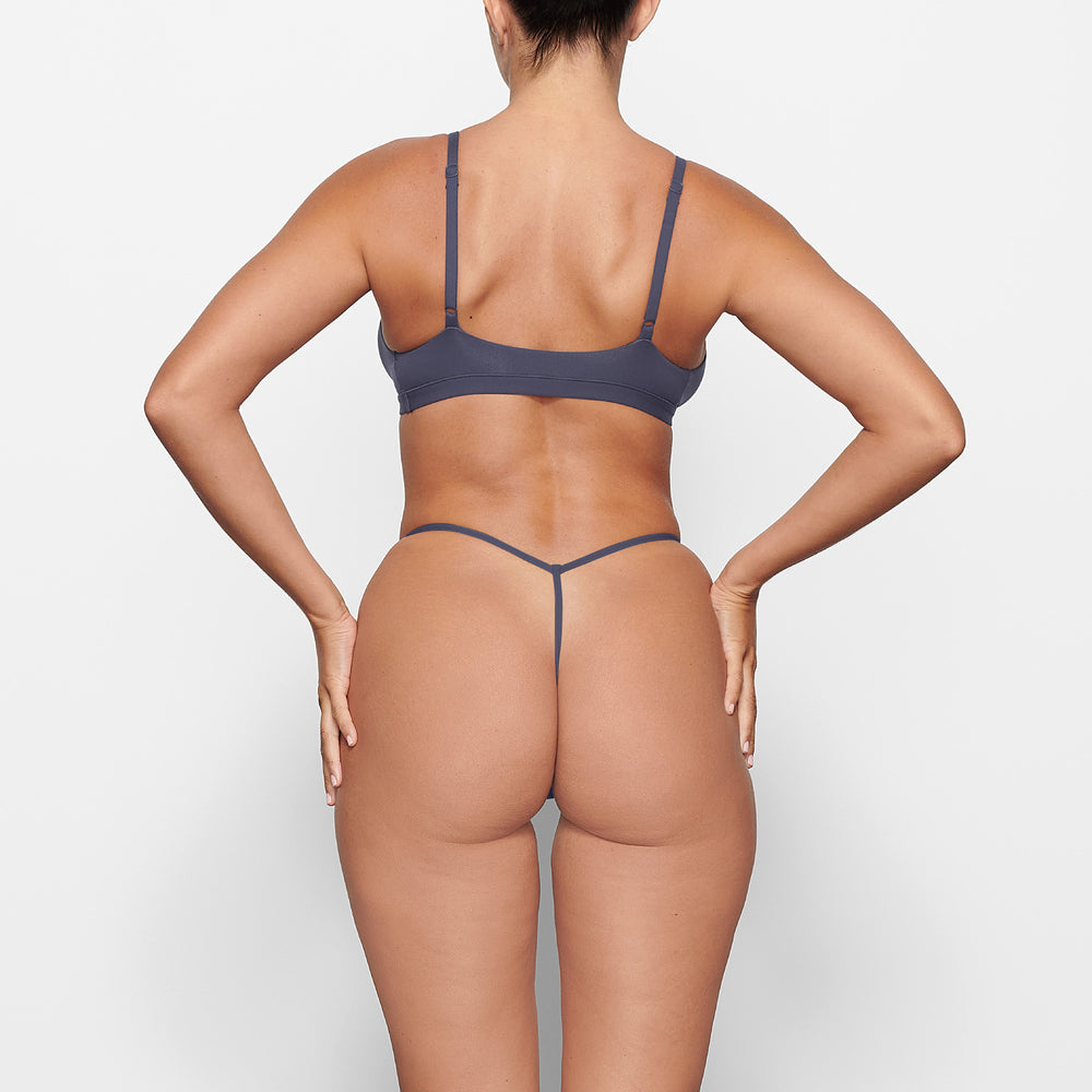 Skims FITS EVERYBODY T STRING Thong Marine | LOFP69840