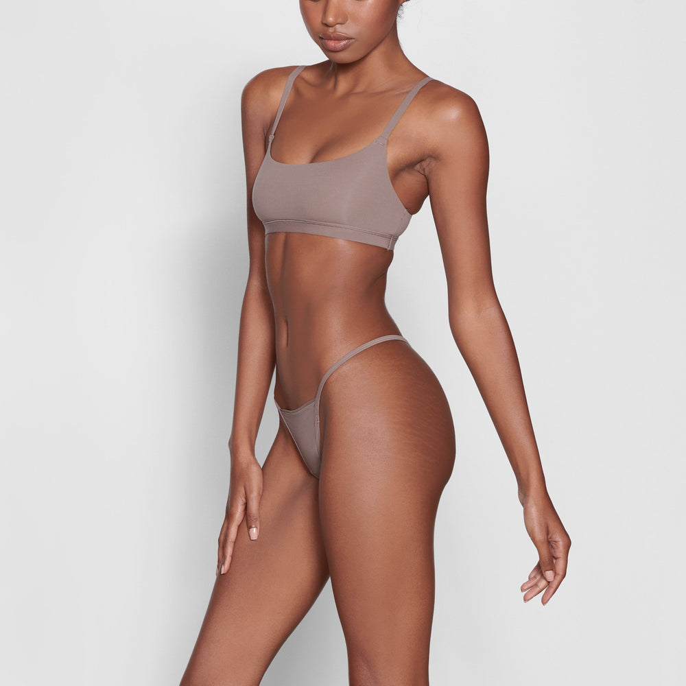 Skims FITS EVERYBODY T STRING Thong Umber | QROA37802