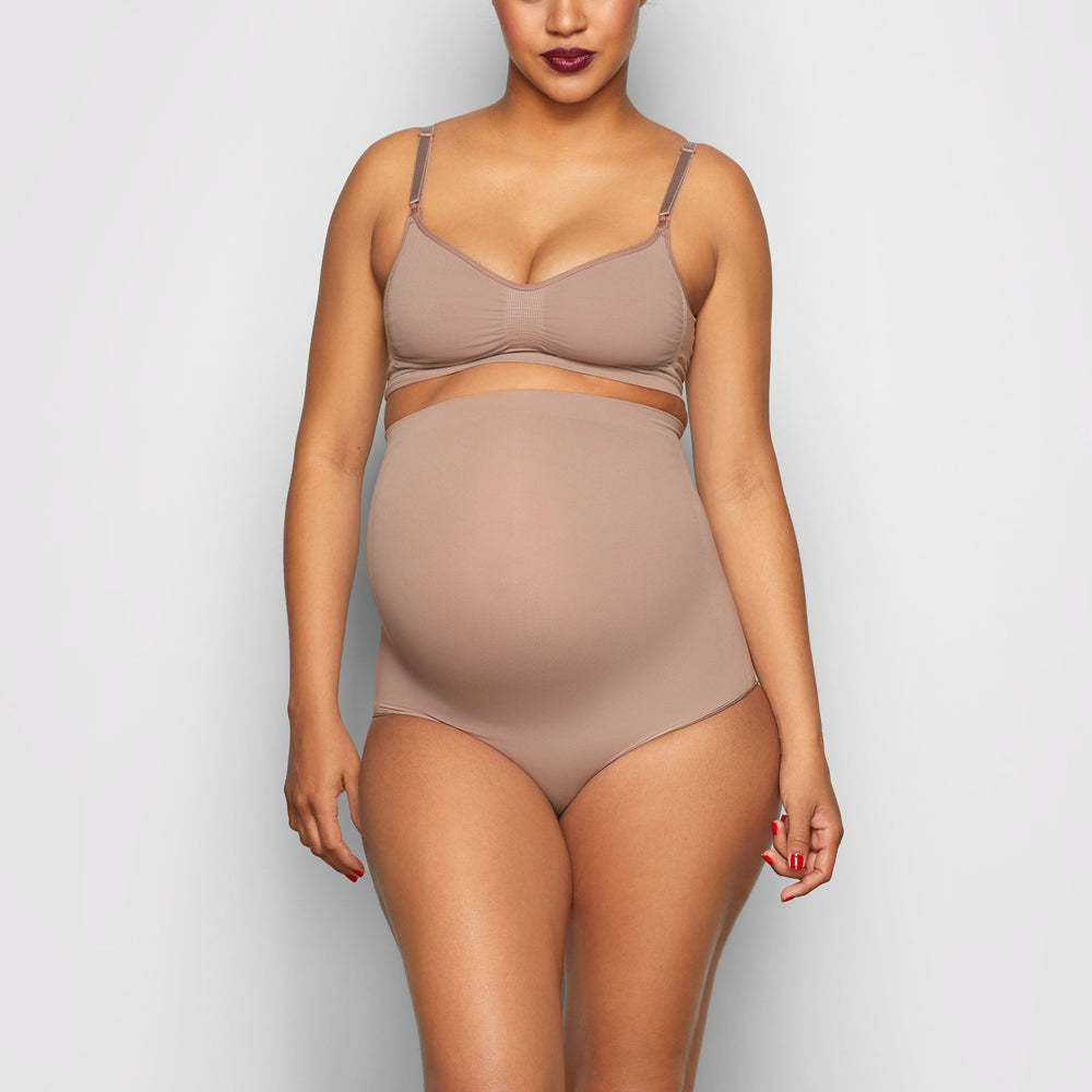 Skims MATERNITY NURSING SCULPTING BRA Maternity Shapewear Umber | OTPH84015