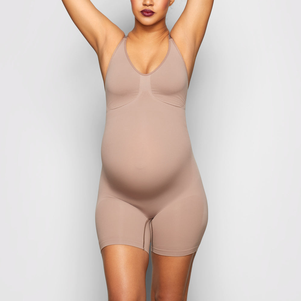 Skims MATERNITY SCULPTING BODYSUIT MID THIGH Maternity Shapewear Umber | SGJR73190