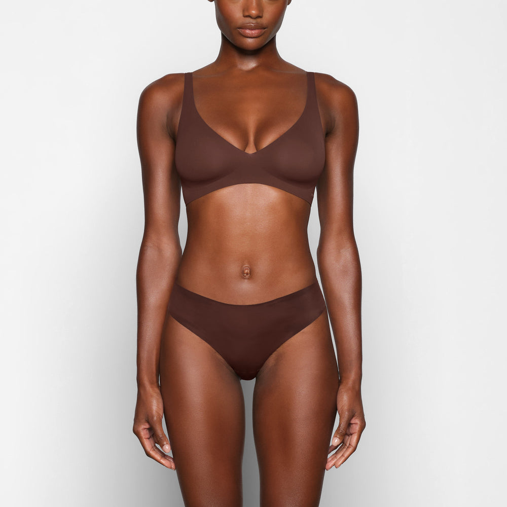 Skims NAKED Plunge Bra Cocoa | HRPS74369