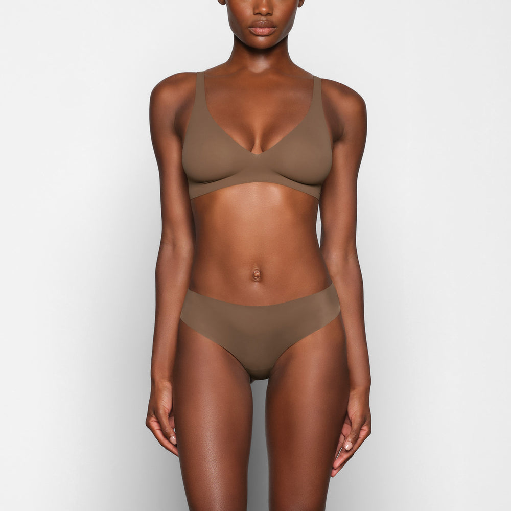 Skims NAKED Plunge Bra Oxide | EWBC40173