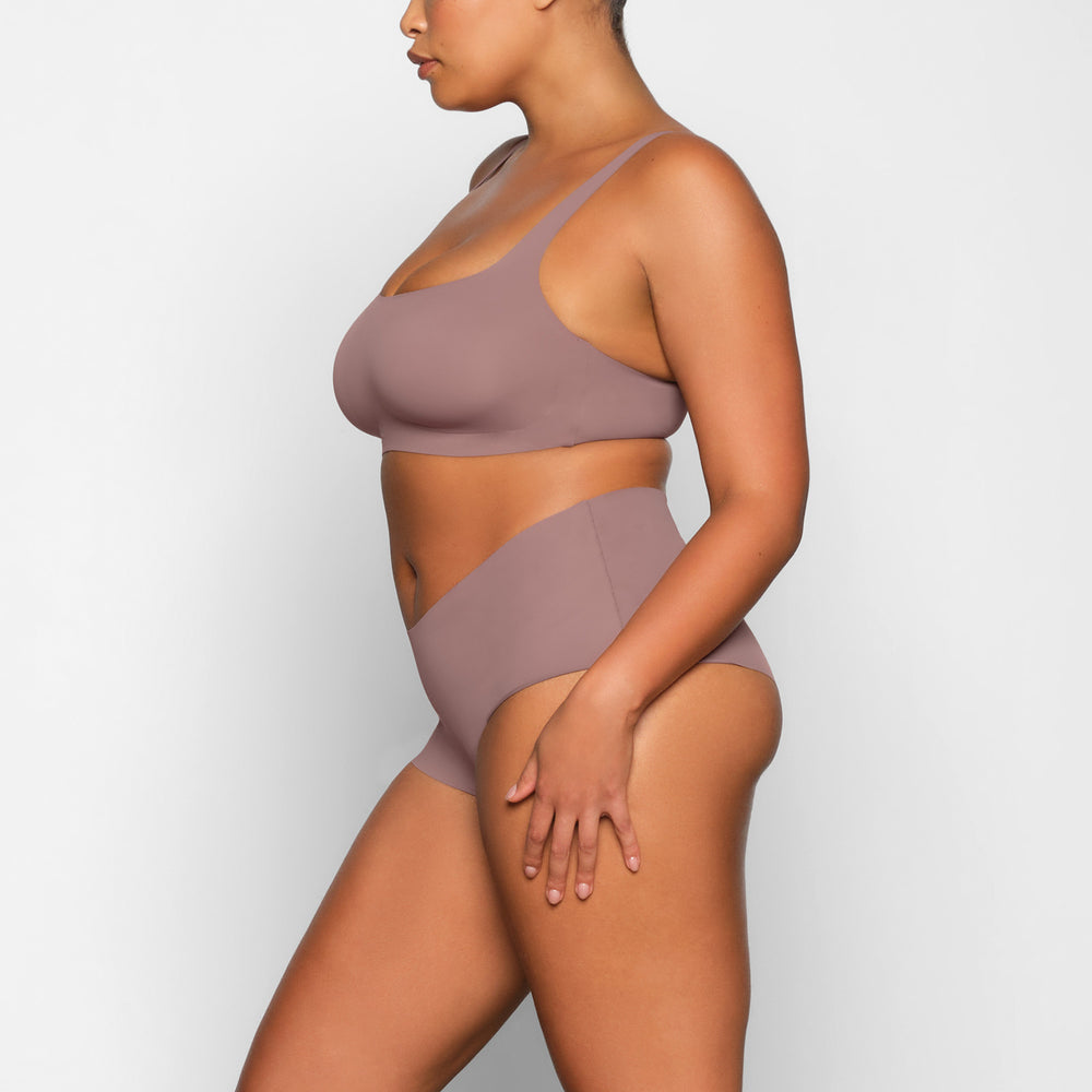 Skims NAKED Scoop Neck Bra Umber | UVWM56178