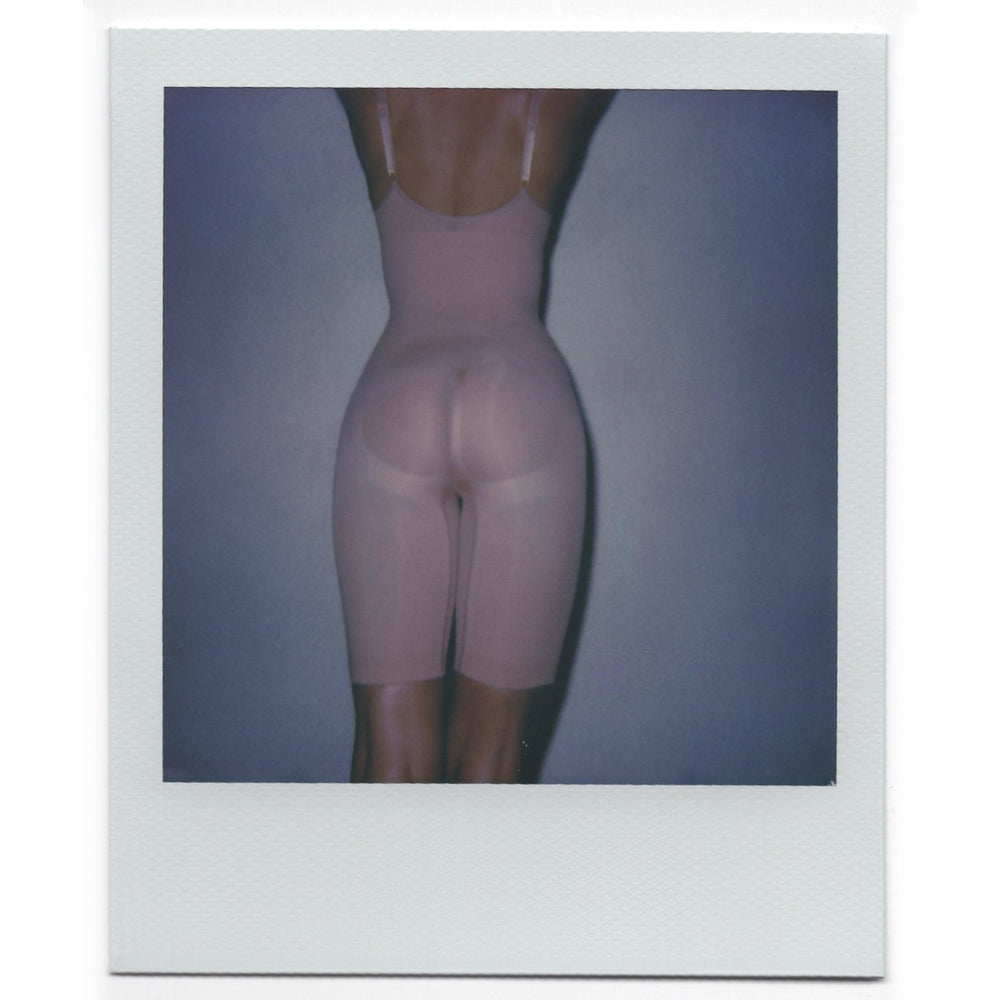 Skims SCULPTING BODYSUIT MID THIGH W. OPEN GUSSET Bodysuit Ochre | JTWA09123