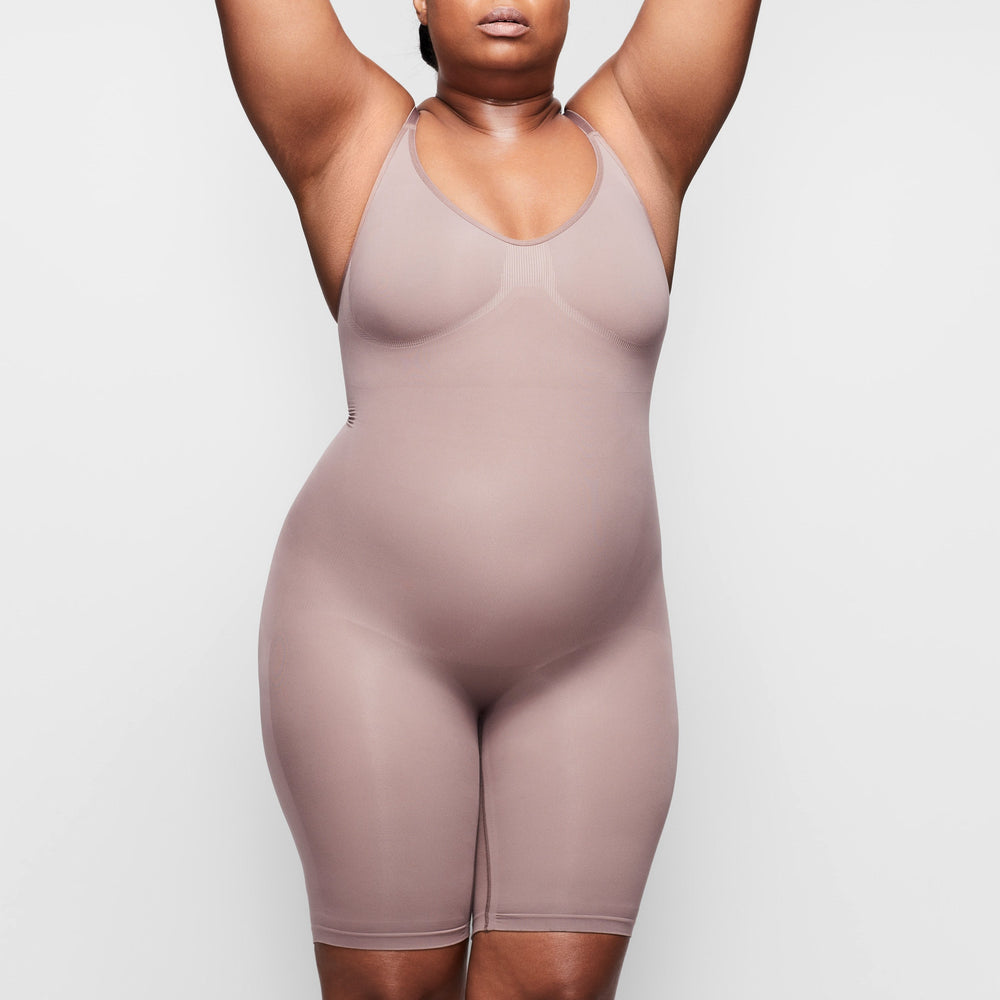 Skims SCULPTING BODYSUIT MID THIGH W. OPEN GUSSET Bodysuit Umber | TLVI24196