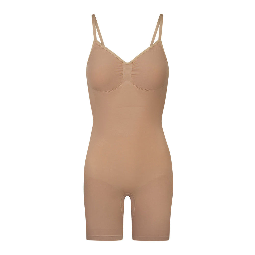 Skims SEAMLESS SCULPT MID THIGH Low Back Bodysuit Clay | QNVB10756