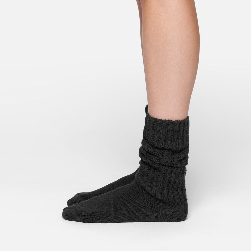 Skims SLOUCH Socks Soot | IZHM10859