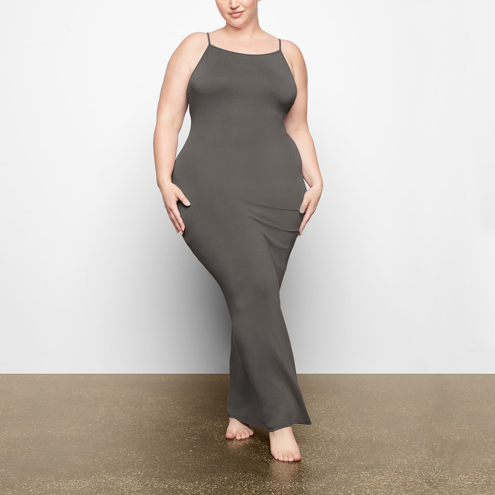 Skims SMOOTH LOUNGE LOW BACK KEYHOLE Dress Gunmetal | QTYB48532