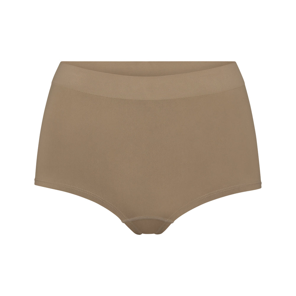 Skims SOFT SMOOTHING Boy Short Desert | PNAK97248