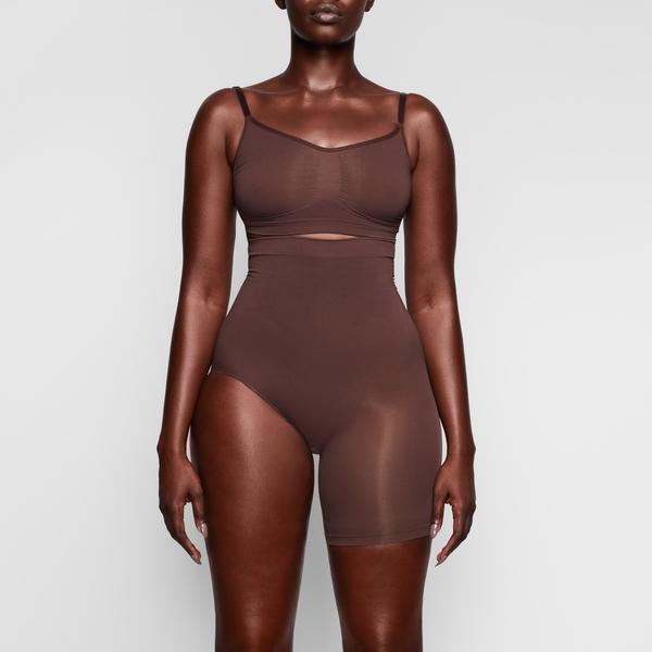 Skims SOLUTION SHORT #2 One Leg Shapewear Cocoa | MYCR82576