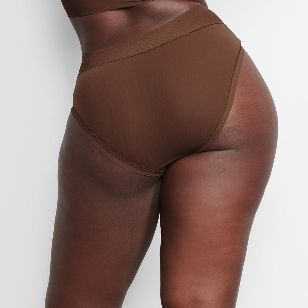 Skims SUMMER MESH Brief Cocoa | MLBN89354