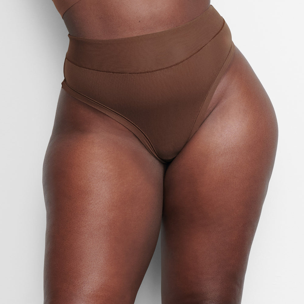 Skims SUMMER MESH MID WAIST Thong Cocoa | DTEH23940