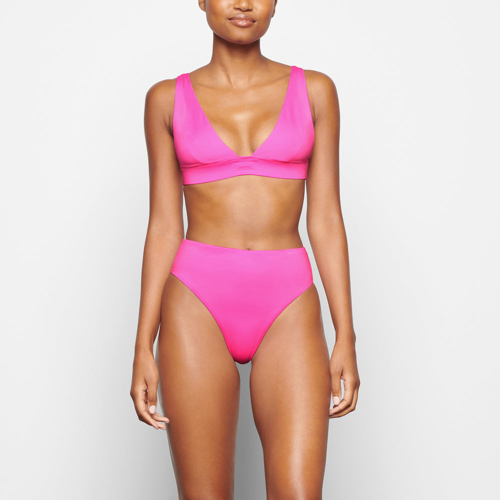 Skims SWIM PLUNGE Bikini Top Taffy | MXZY83459