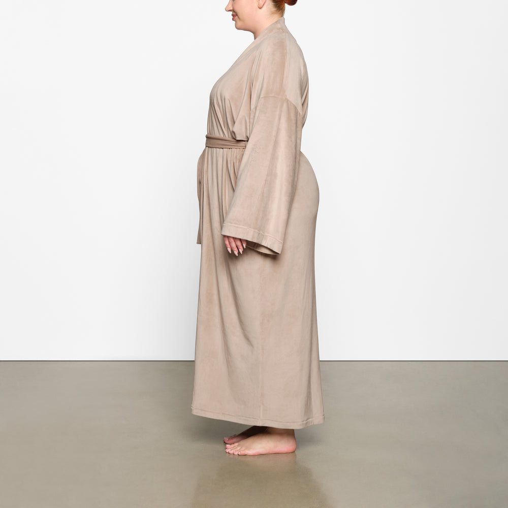 Skims VELOUR WRAP Robe Honey | MTID69785