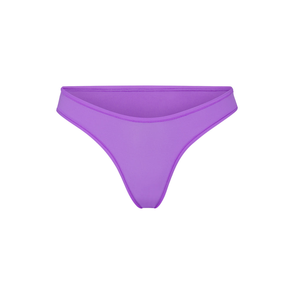 Skims FITS EVERYBODY DIPPED FRONT Thong Ultra Violet | WYNC81350