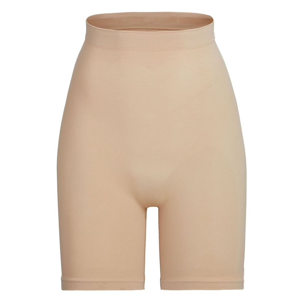 Skims SCULPTING ABOVE THE KNEE Shorts Clay | TIAR16953