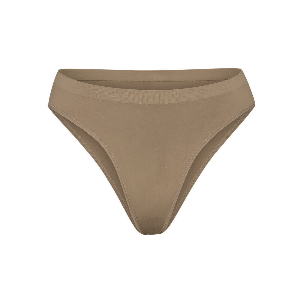 Skims SOFT SMOOTHING Brief Desert | VKMX83647